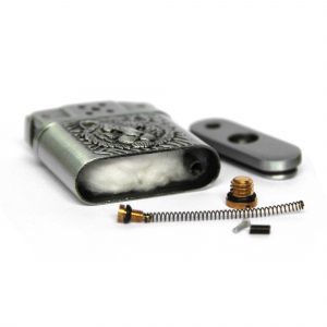 Бензиновая зажигалка Винтажная "Хозяин Амура" никель