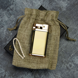 Бензиновая автоматическая зажигалка (золотой глянец) / Фитиль и кремний в комплекте